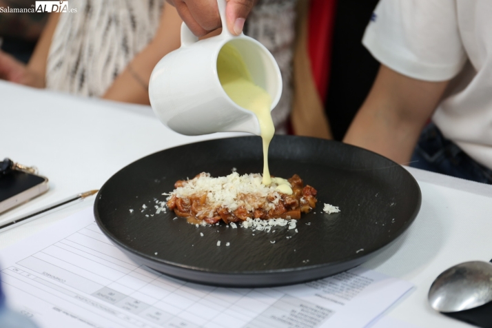 FOTOS | Un jurado de reconocido prestigio comienza las catas en busca del Pincho de Oro en Salamanca